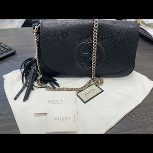 Gucci Pebbled Calfskin Medium Soho Flap crossbody. LIKE NEW (used 2x )AUTHENTIC
